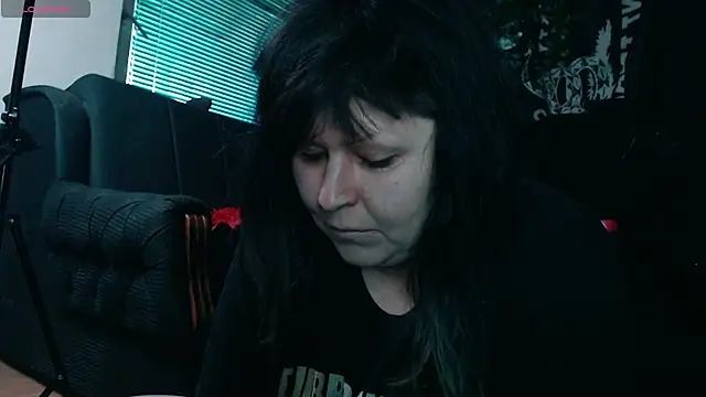 Snapshot of Psychobitch7 chatting on June 2026 06:27:02 AM Psychobitch7 online show from June 2026 06:27:02 AM