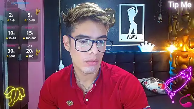 Snapshot of angel_sexyevil chatting on January 2025 12:18:01 PM angel sexyevil online show from January 2025 12:18:01 PM