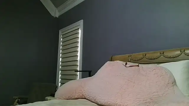 Lisaisluscious online show from April 2026 01:49:02 PM