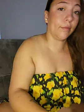 VickyHoult online show from November 2025 10:12:01 PM