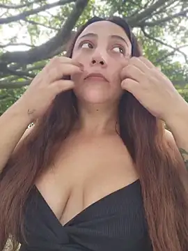 VickyHoult online show from March 2026 08:13:01 PM