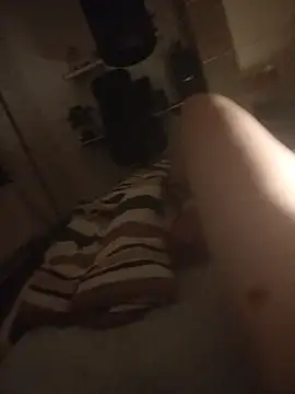 Untrhund23 online show from December 2025 11:46:01 PM