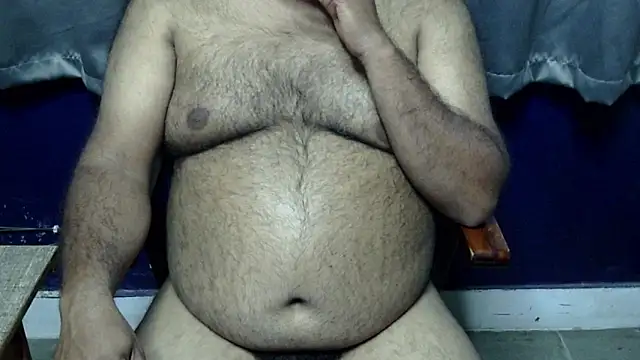 Snapshot of hairysubcub_70 chatting on February 2026 06:50:01 PM hairysubcub 70 online show from February 2026 06:50:01 PM