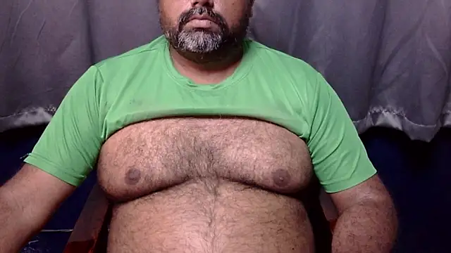 Snapshot of hairysubcub_70 chatting on February 2026 07:17:01 AM hairysubcub 70 online show from February 2026 07:17:01 AM