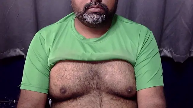 Snapshot of hairysubcub_70 chatting on February 2026 06:12:02 AM hairysubcub 70 online show from February 2026 06:12:02 AM