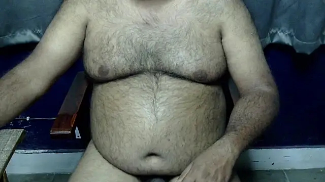Snapshot of hairysubcub_70 chatting on February 2026 06:18:01 PM hairysubcub 70 online show from February 2026 06:18:01 PM