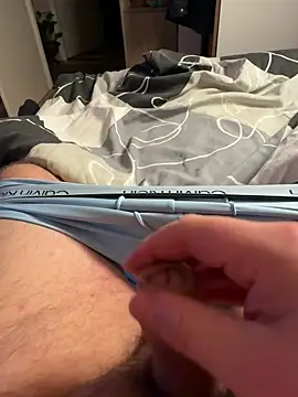 Snapshot of Tomi2244 chatting on November 2025 05:12:01 PM Tomi2244 online show from November 2025 05:12:01 PM