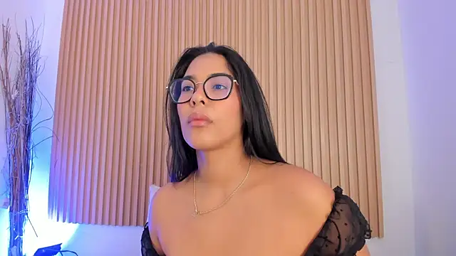 Snapshot of GenesisRuiz chatting on June 2026 12:38:02 PM GenesisRuiz online show from June 2026 12:38:02 PM