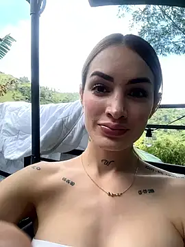 SofiaCarter online show from March 2025 05:04:01 PM