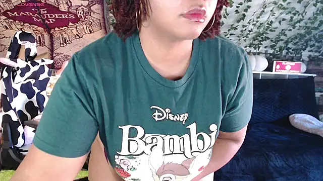 Snapshot of -khayaparker chatting on December 2024 02:19:02 PM -khayaparker online show from December 2024 02:19:02 PM