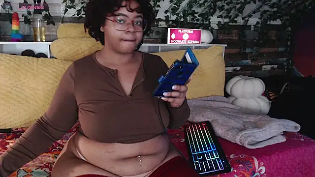 Snapshot of -khayaparker chatting on January 2025 10:17:02 PM -khayaparker online show from January 2025 10:17:02 PM