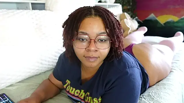 Snapshot of -khayaparker chatting on March 2025 03:30:02 PM -khayaparker online show from March 2025 03:30:02 PM