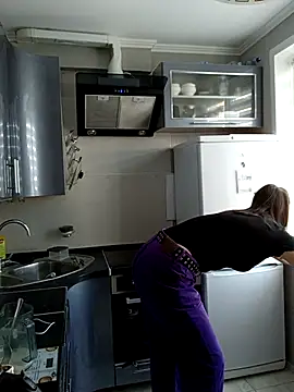 LazyTanukii online show from September 2025 06:13:01 AM