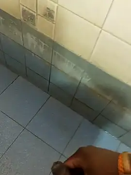 Snapshot of dinesh682 chatting on November 2025 09:14:01 PM dinesh682 online show from November 2025 09:14:01 PM