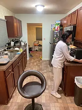 Good-Juju online show from January 2025 03:23:01 AM