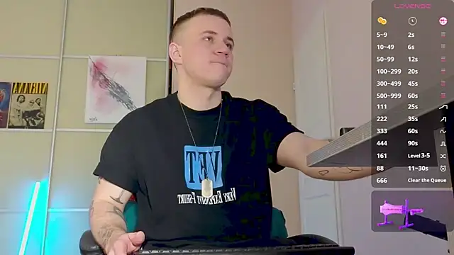 Ethan and mike online show from October 2025 11:43:02 AM