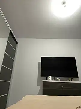 NicolePlay online show from March 2026 06:33:01 PM