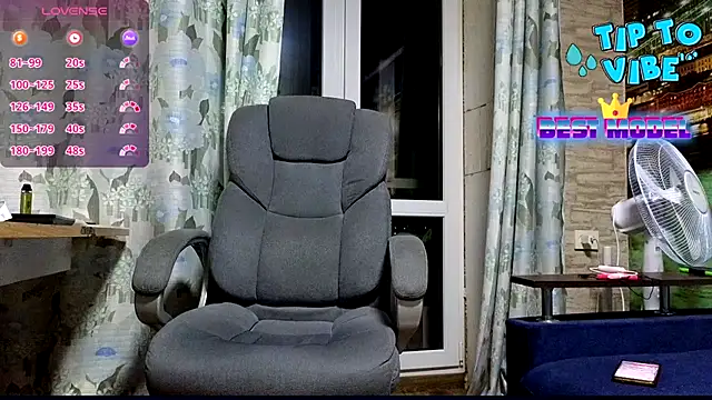 Snapshot of xxrokixxx chatting on December 2024 04:39:02 PM xxrokixxx online show from December 2024 04:39:02 PM