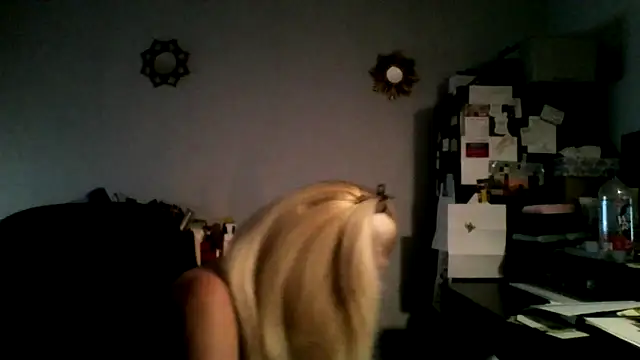 XTRAHORNYONE online show from October 2025 01:12:02 AM