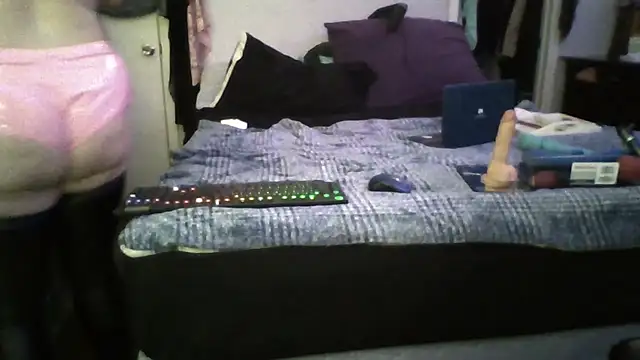 Snapshot of JadeDaMilf chatting on February 2026 12:59:02 PM JadeDaMilf online show from February 2026 12:59:02 PM