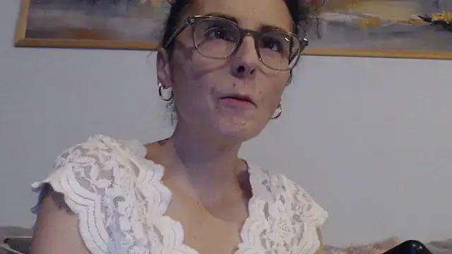 Snapshot of cleophee chatting on October 2025 05:41:02 AM cleophee online show from October 2025 05:41:02 AM