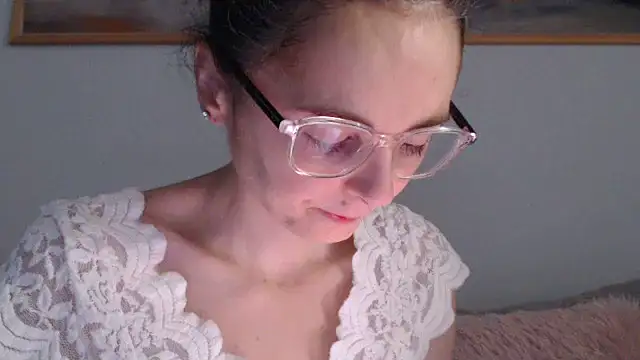 Snapshot of cleophee chatting on June 2026 05:37:01 AM cleophee online show from June 2026 05:37:01 AM