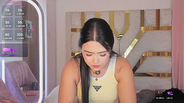 Snapshot of sophy_champagne chatting on June 2026 12:49:01 AM sophy champagne online show from June 2026 12:49:01 AM
