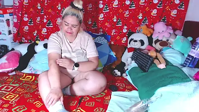 Snapshot of estrellita_fugaz16x chatting on April 2026 12:13:01 AM estrellita fugaz16x online show from April 2026 12:13:01 AM