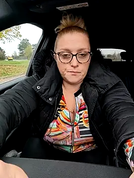 winniess40 online show from November 2025 09:45:01 AM