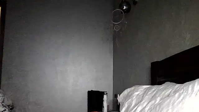 JulianaGold1 online show from March 2026 04:23:01 PM