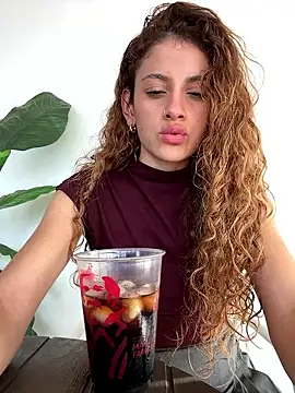 alana15 online show from January 2026 09:20:01 PM