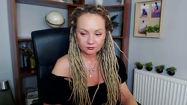 KayaMagic online show from December 2024 06:53:02 PM