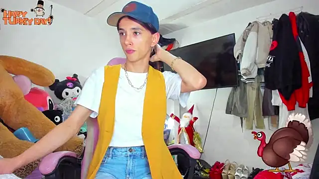 Lawrncesofiets online show from November 2025 03:00:02 PM