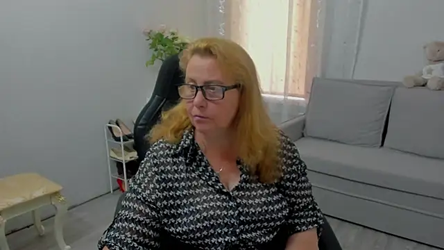 Snapshot of Frau_Marta chatting on July 2026 01:25:01 PM Frau Marta online show from July 2026 01:25:01 PM