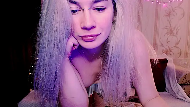 xxxcharismaaa online show from March 2026 08:50:01 PM