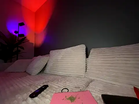 chloetease online show from November 2025 03:12:01 AM