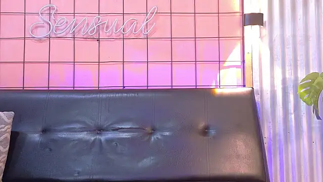 Snapshot of martin_killer chatting on June 2026 01:25:01 AM martin killer online show from June 2026 01:25:01 AM