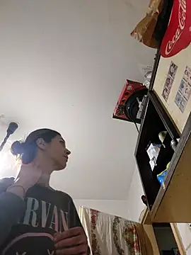 JoLeNe27 online show from October 2025 05:01:01 PM