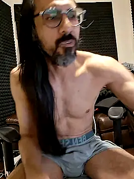 Snapshot of Youreherewithme chatting on May 2026 10:04:02 PM Youreherewithme online show from May 2026 10:04:02 PM