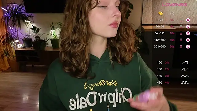 AliceKingsleigh online show from February 2025 06:42:02 PM