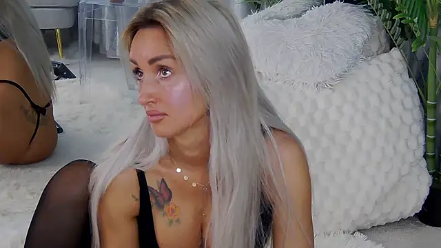 Snapshot of IsabelleEthan chatting on June 2026 01:09:01 AM IsabelleEthan online show from June 2026 01:09:01 AM
