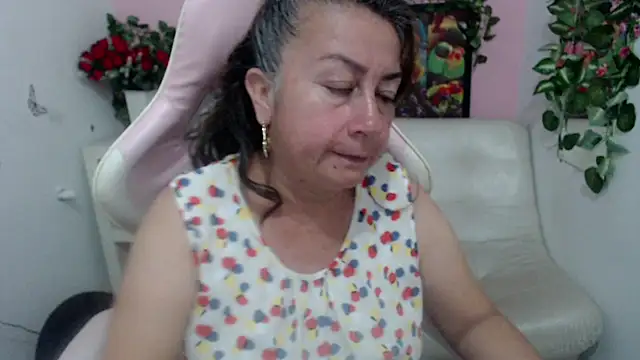 stepmother 105 online show from September 2025 07:52:01 PM