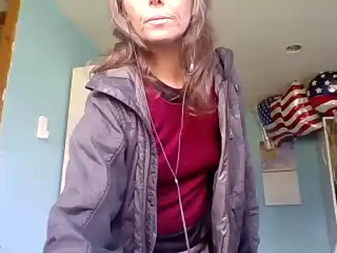 Snapshot of SexyRach75 chatting on May 2026 02:58:02 PM SexyRach75 online show from May 2026 02:58:02 PM