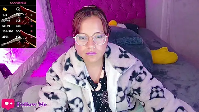 emma luna1986 online show from March 2025 03:56:01 AM