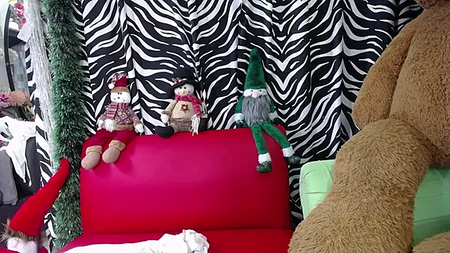 mia beatles online show from January 2026 04:21:02 PM