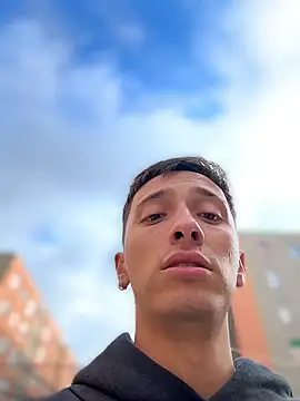 Thiago jones online show from January 2026 09:28:02 PM