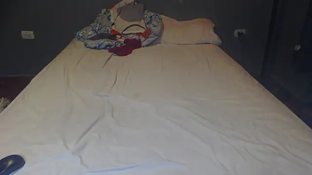 Snapshot of Tattoodreams_lucy chatting on April 2026 12:59:02 AM Tattoodreams lucy online show from April 2026 12:59:02 AM