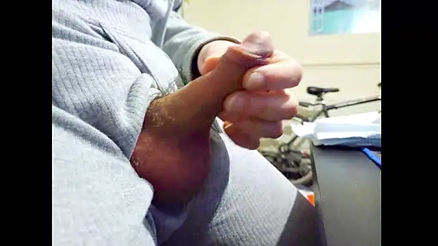 hairyuncut00 online show from March 2026 05:07:02 PM