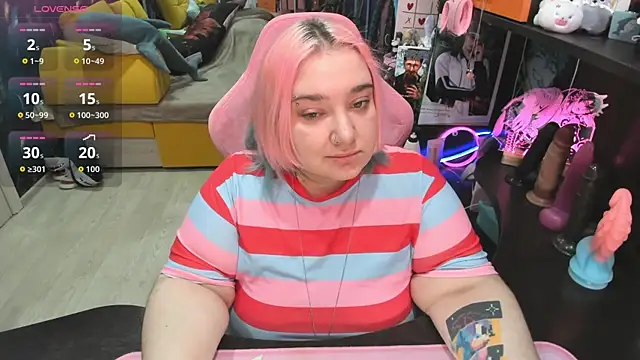 Softie Sofy online show from April 2026 02:44:01 AM