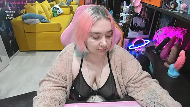 Snapshot of Softie_Sofy chatting on May 2026 03:23:01 AM Softie Sofy online show from May 2026 03:23:01 AM